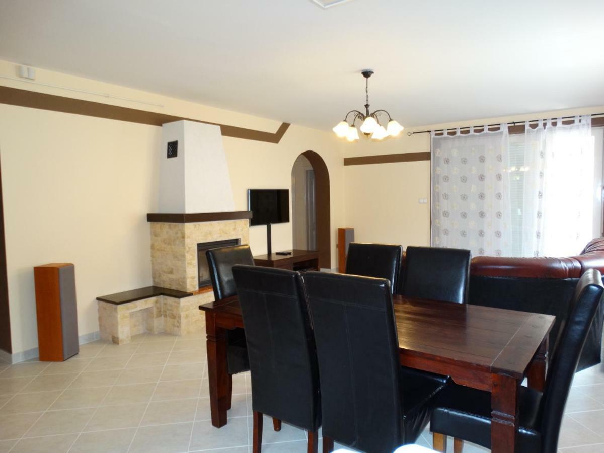 House Magnolia Apartment Velence Luaran gambar